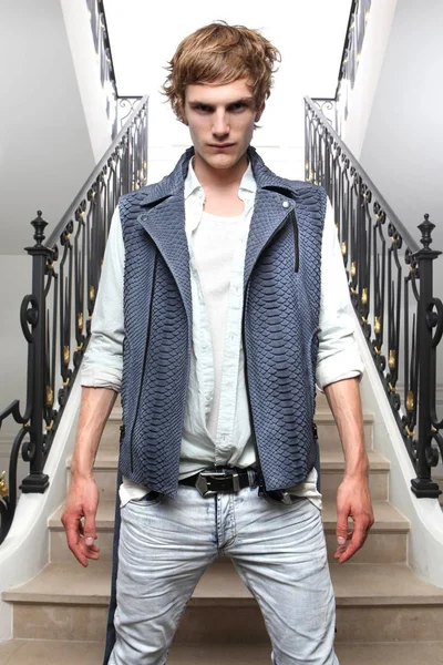 Look 1